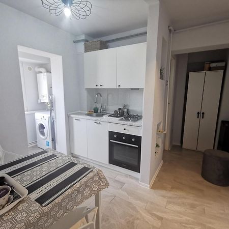Apartament Carla Lägenhet Deva Exteriör bild